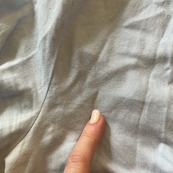 Vineyard vines blue Oxford button up - Picture 4 of 4